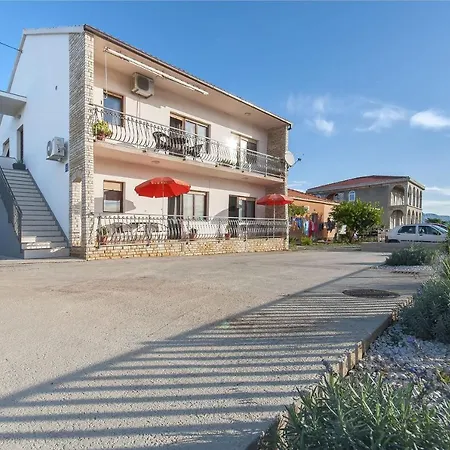 Διαμέρισμα Marin Two