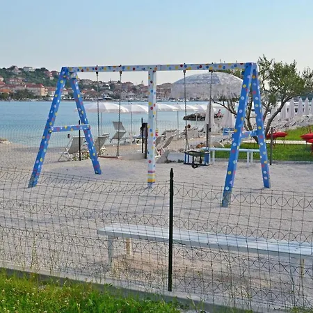 Marin Two * Τρογκίρ