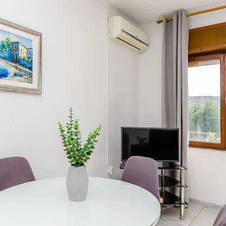 Apartament Marin Two *